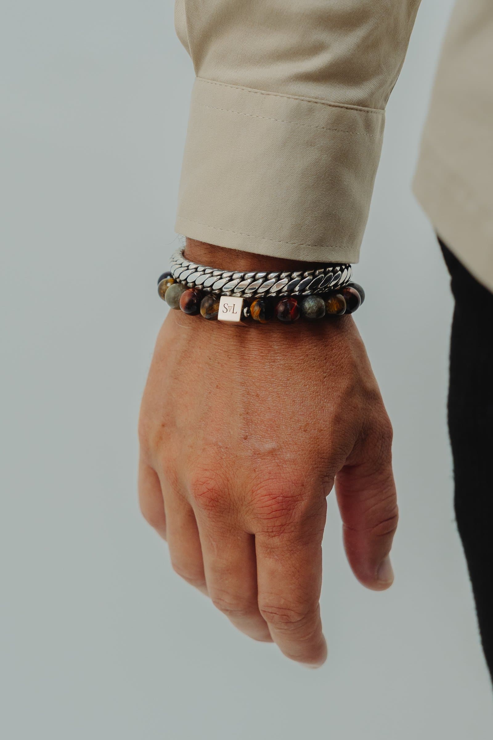Solar Eclipse bracelet – gedragen
